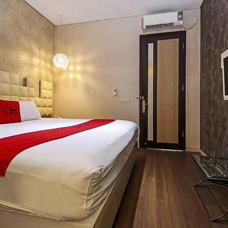 Reddoorz Plus Near Tugu Jogja Yogyakarta Bagian luar foto